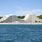 Slavuna Hotel